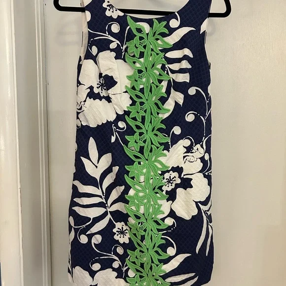 Lilly Pulitzer White Dress with Navy Accents - Picture 2 of 8